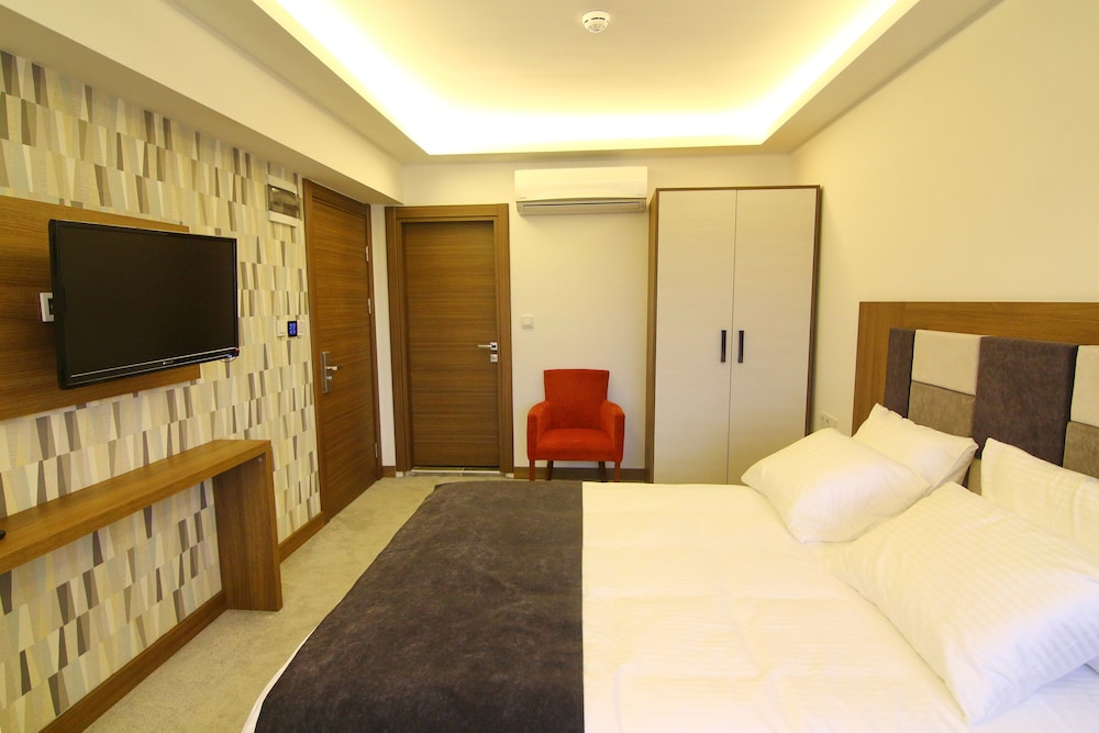Rivada Otel 11/40