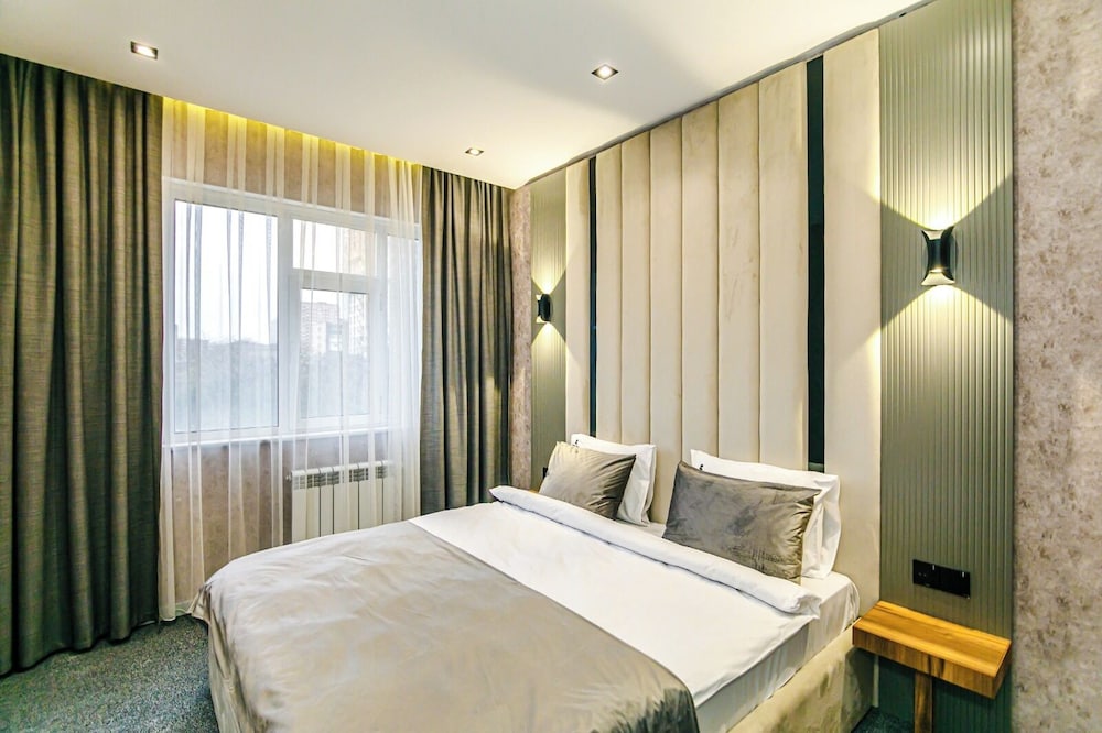 Irshad Hotel 7/21