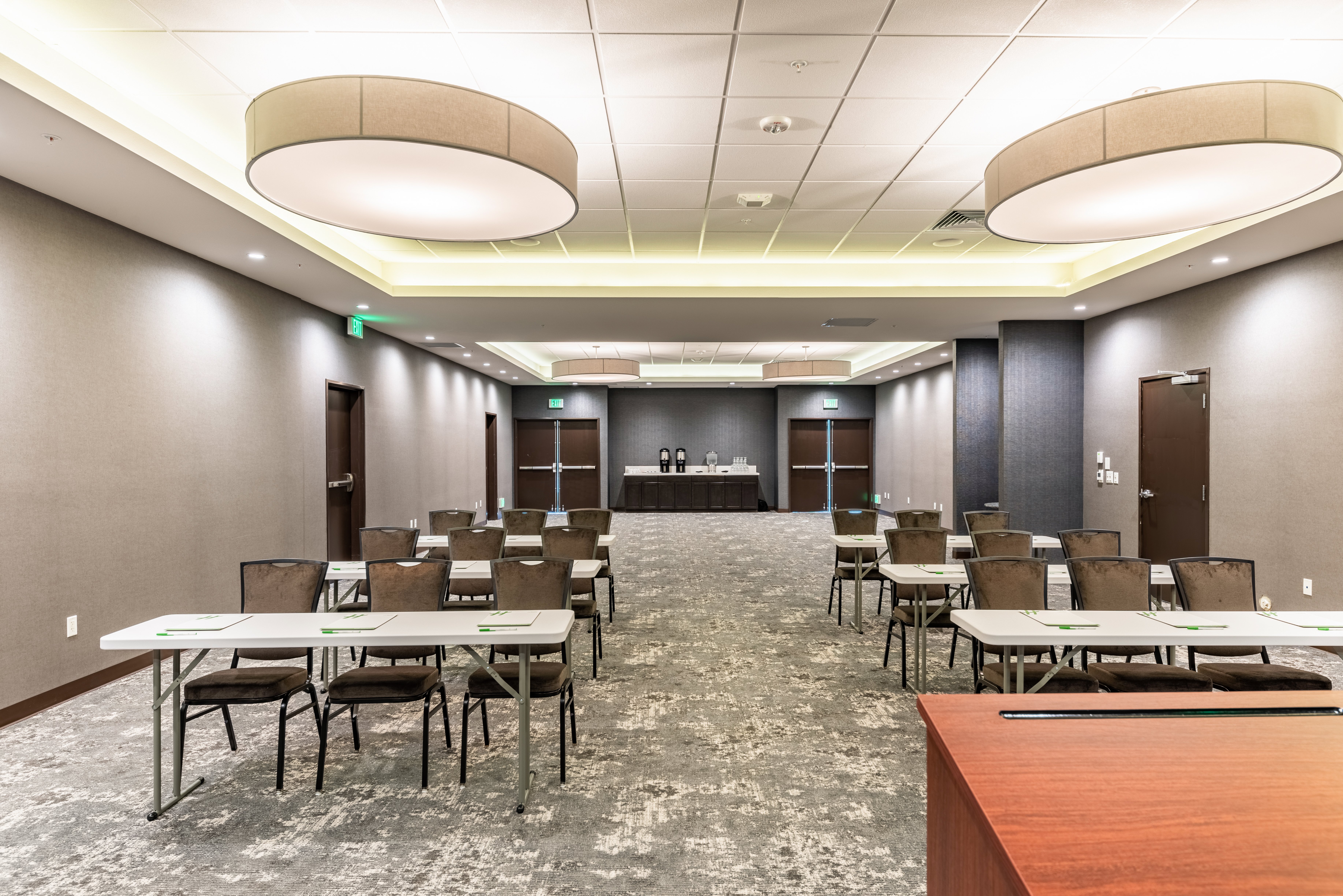 Holiday Inn Hotel & Suites Milpitas 33/36