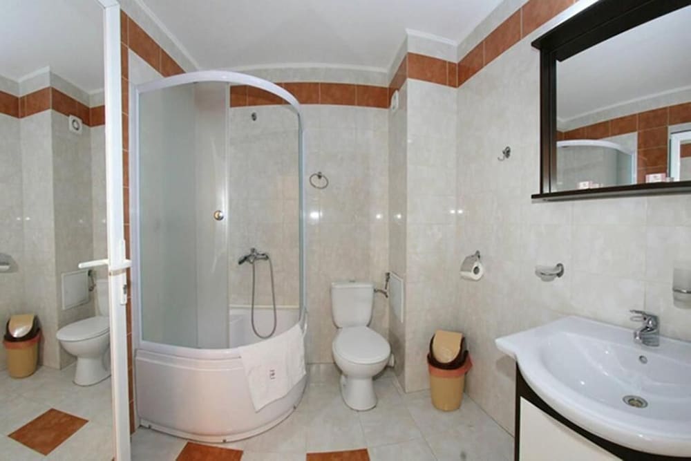 Hotel Iri 10/63