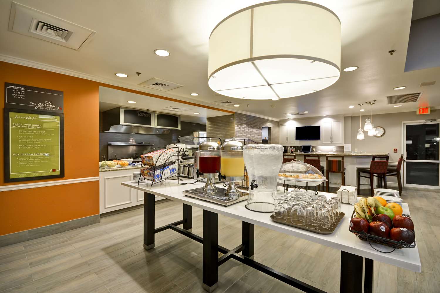 restaurant cafeteria