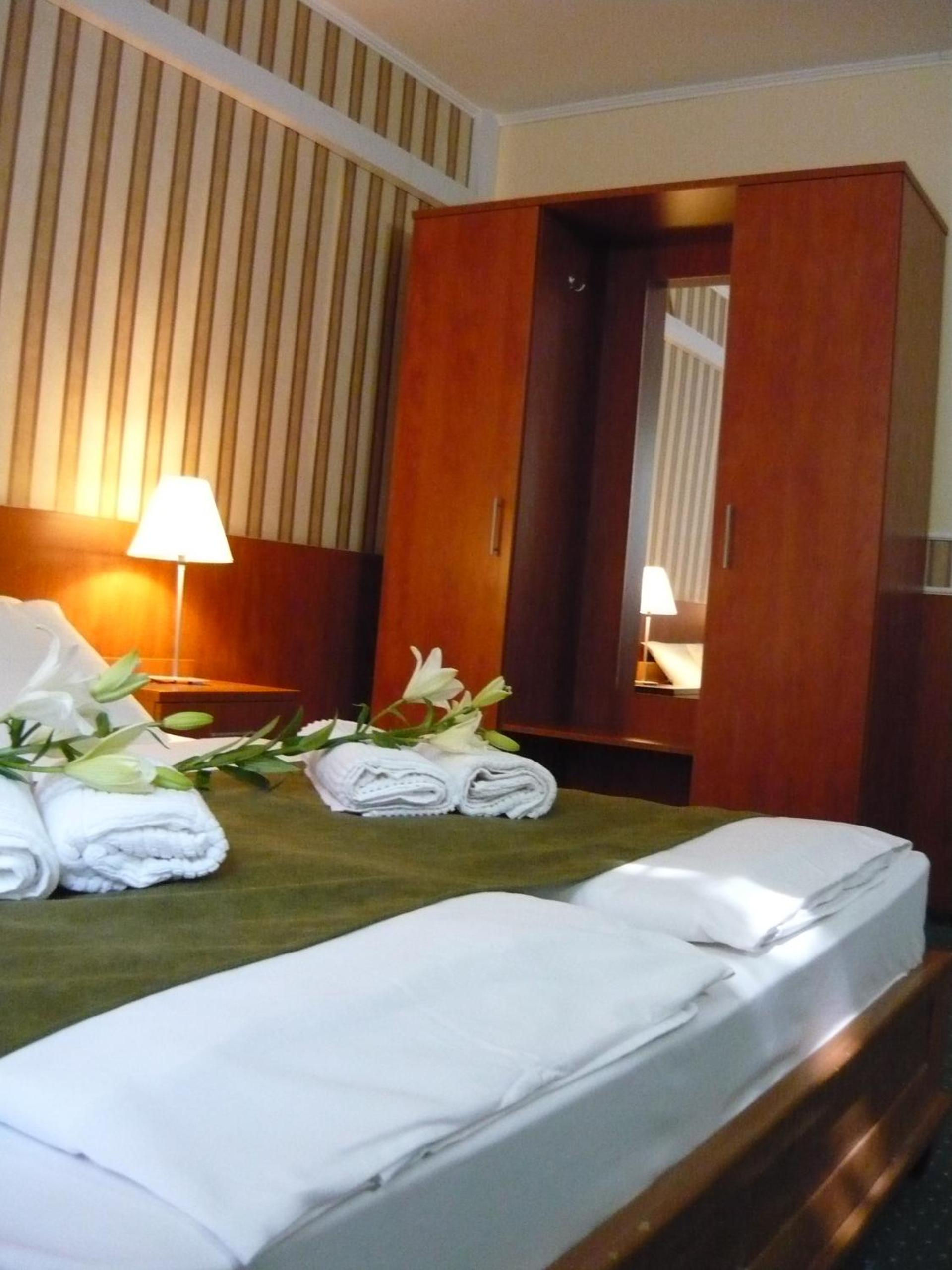 Room at ATLANTIC HOTEL, BUDAPEST