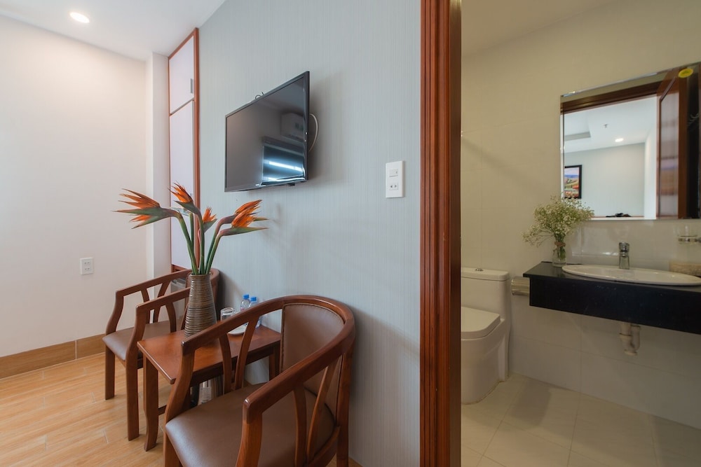 Canary Nha Trang Hotel 27/38
