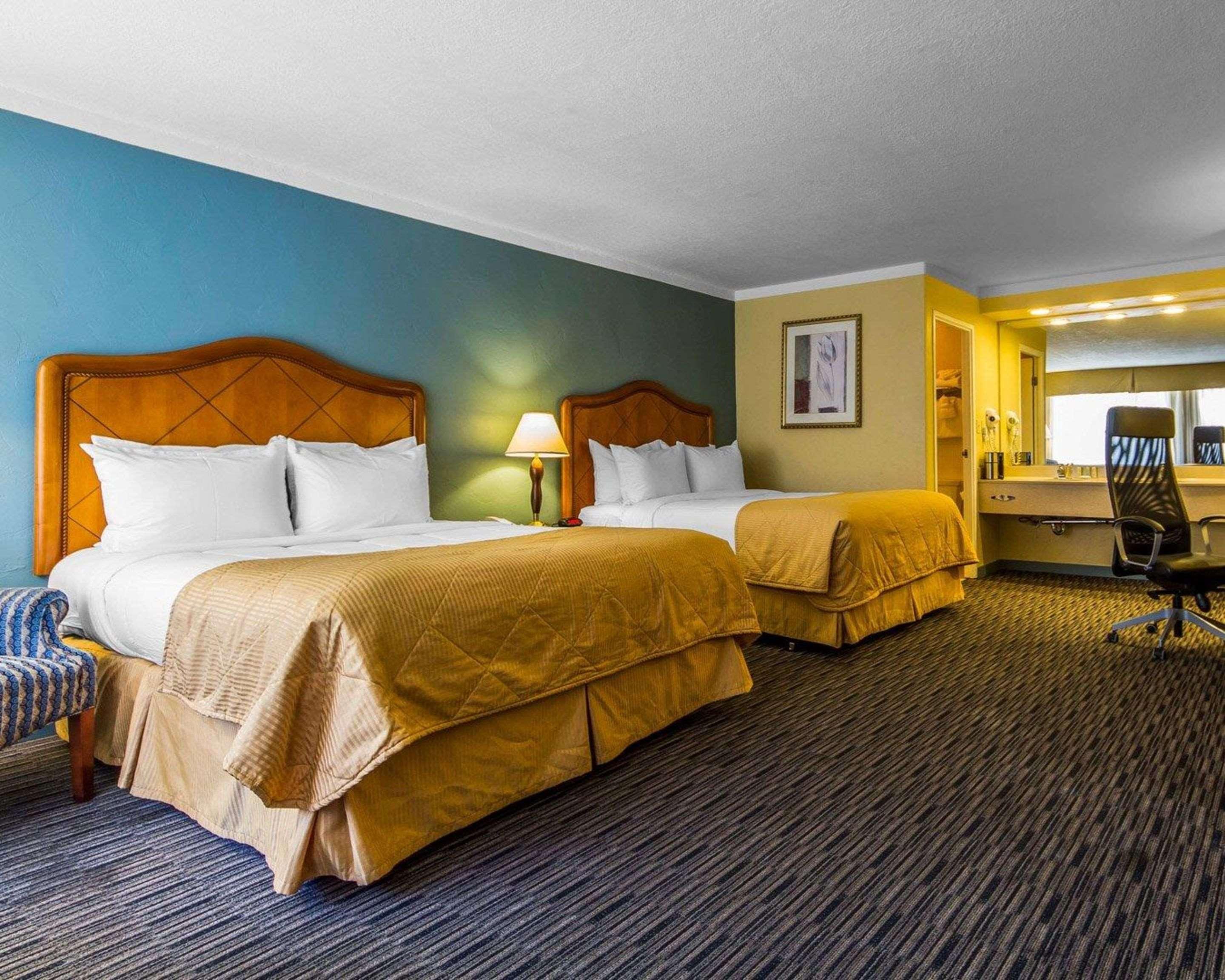 Room, 2 Queen Beds