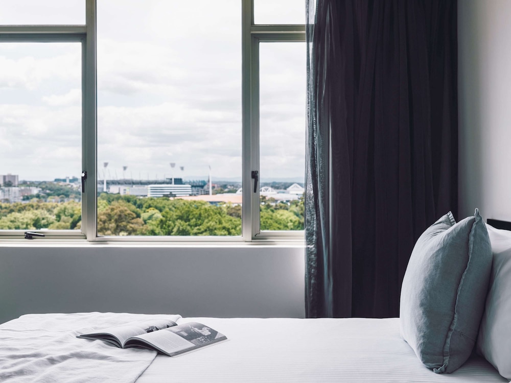 Quay West Suites Melbourne 24/81