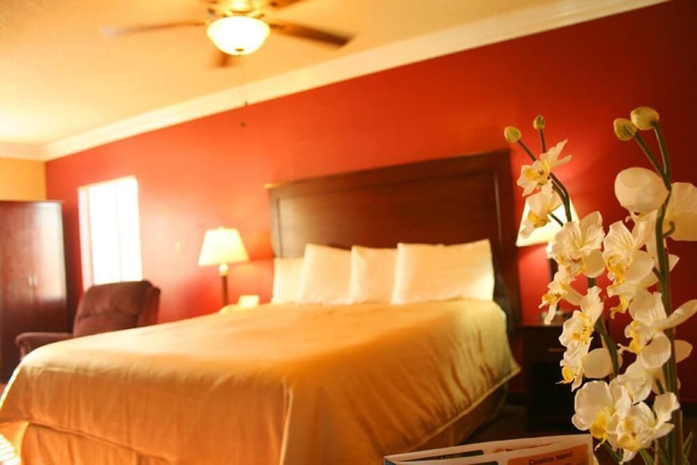 Pacific Inn And Suites 22/50