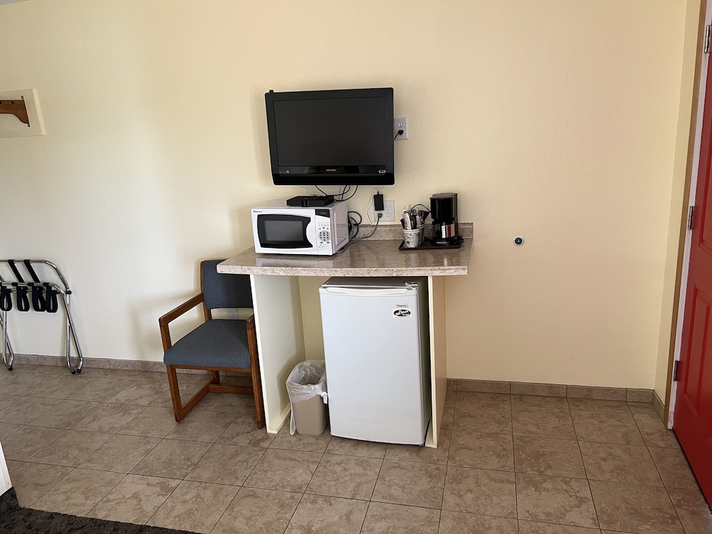 All Star Value Inn 56/74