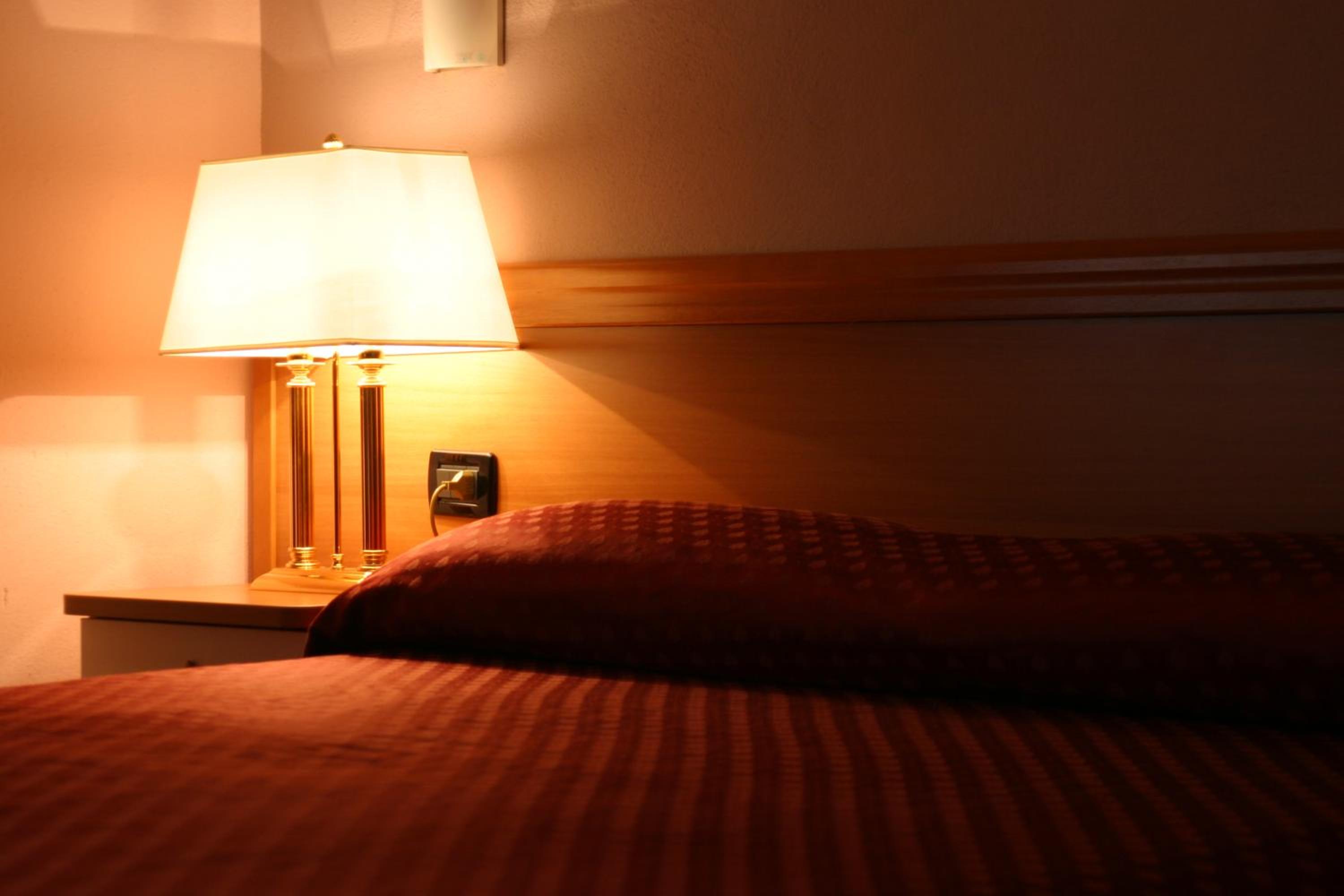 Air Hotel 16/50