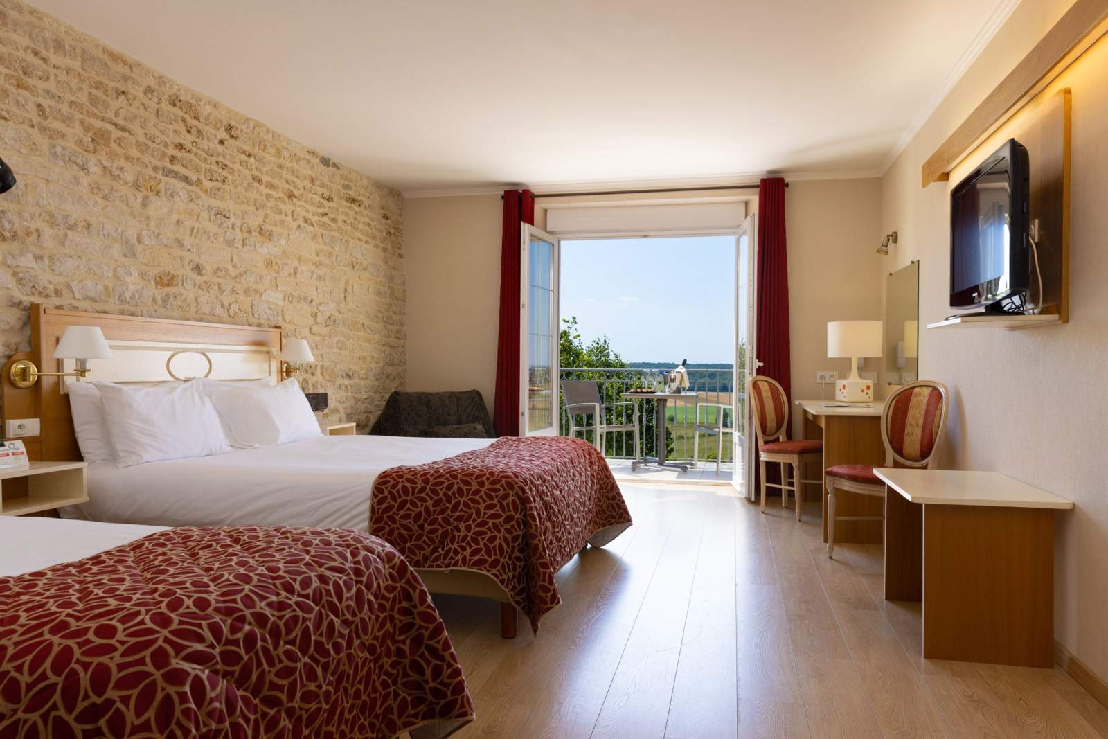 HOTEL LE VAL MORET 5/19