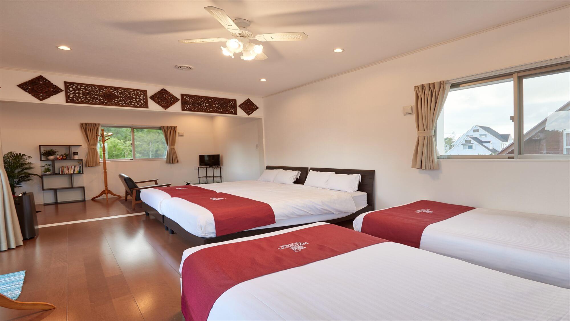 Western or Japa, Family, Villa