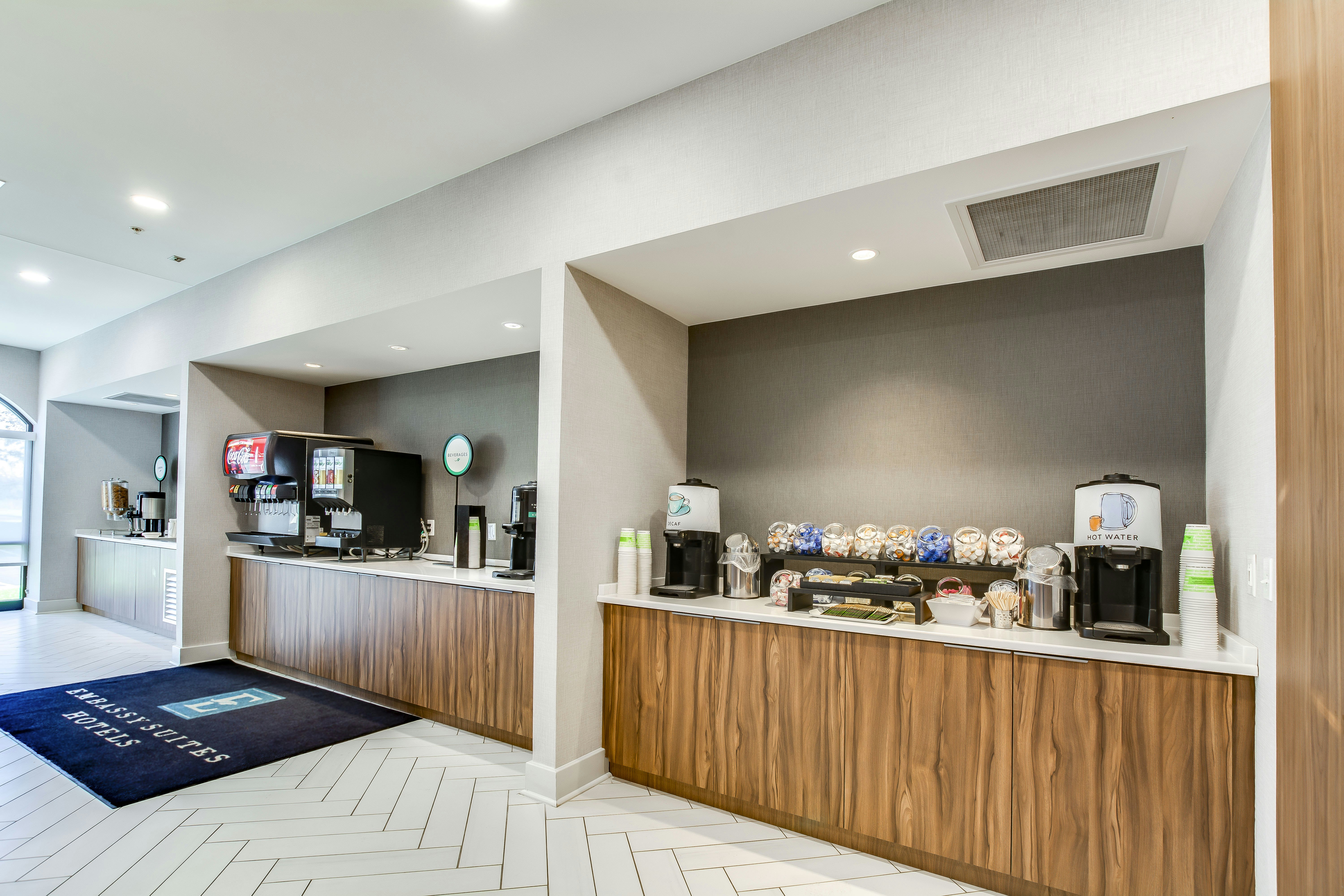 Embassy Suites Louisville East 52/73