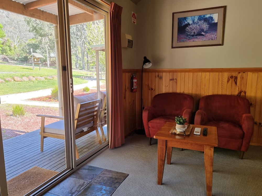 D'Altons Resort 26/50