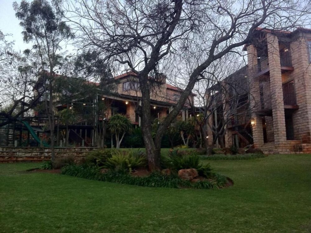Afrique Boutique Hotel Ruimsig 42/50