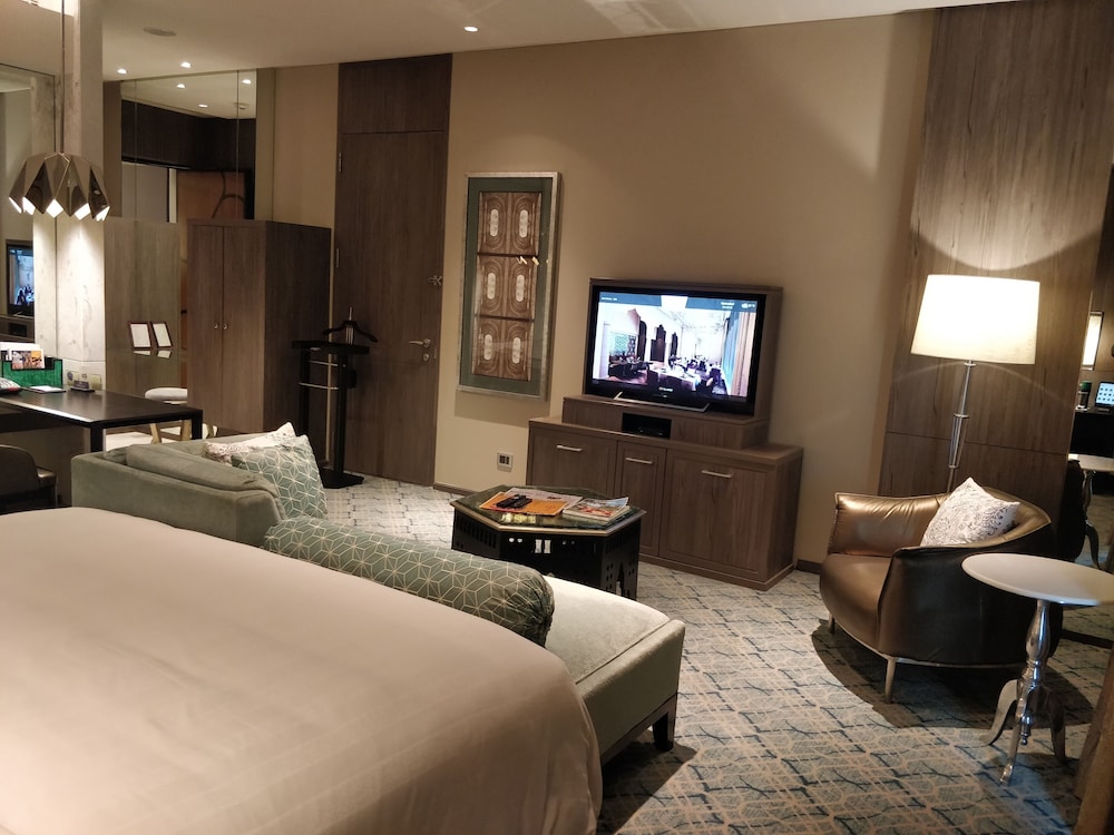 غرفة كلوب تنفيذية بسرير كوين بإطلالة على المدينة، Itc Kohenur A Luxury Collection Hotel Hyderabad 3/4