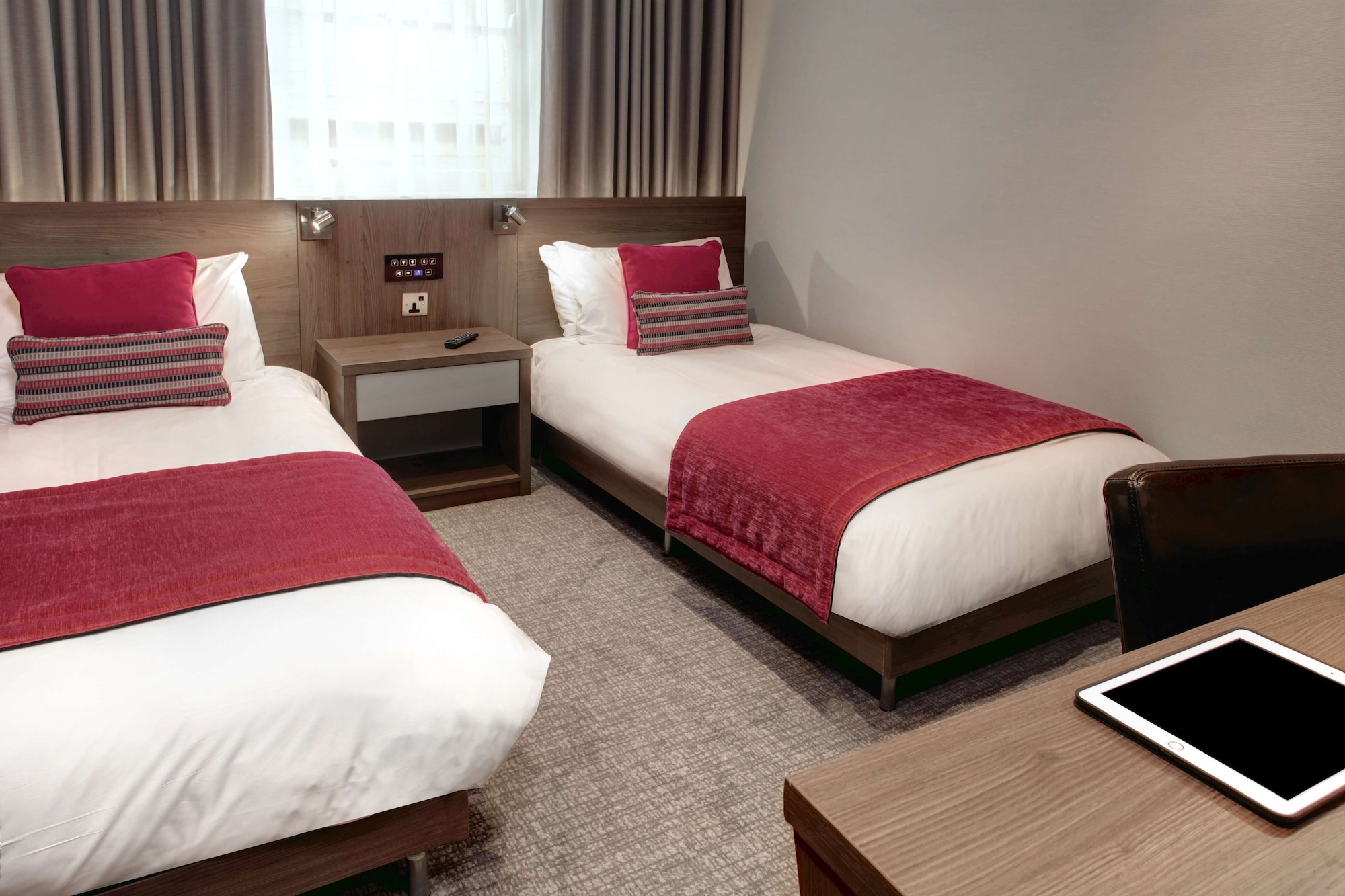 STANDARD, TWIN BEDS