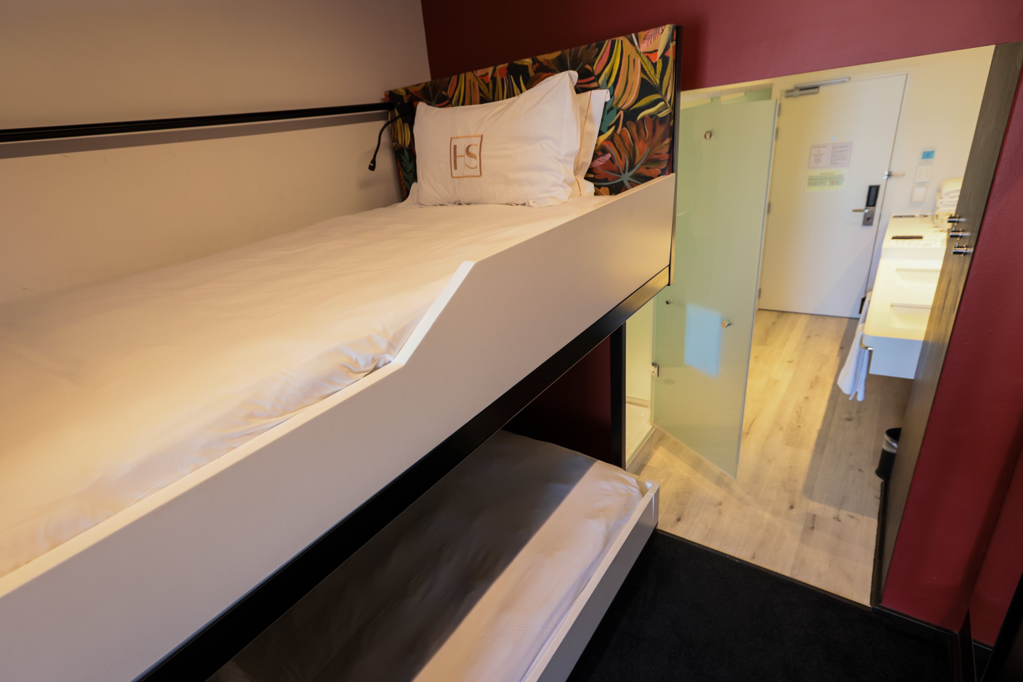 Hotel Sky Cape Town 50/50