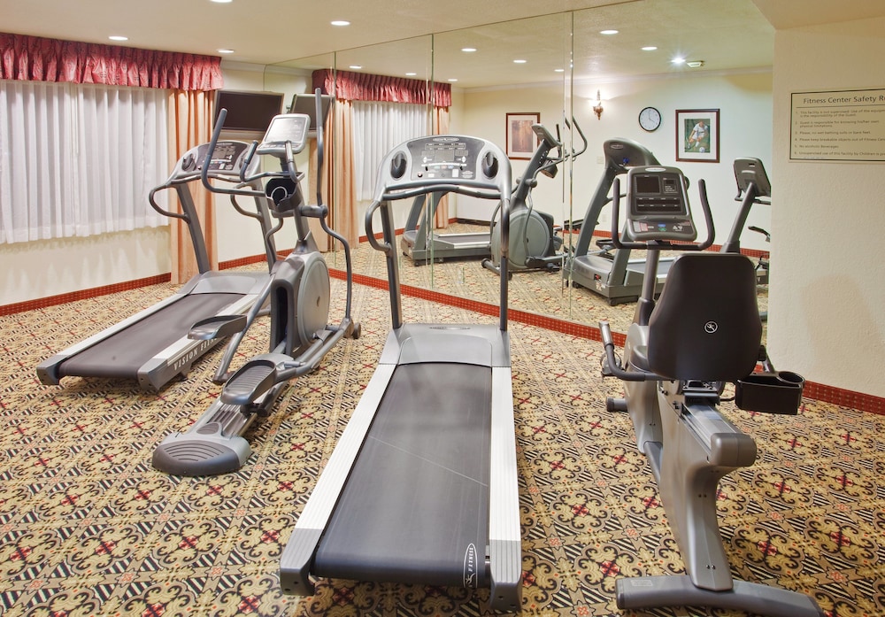 Holiday Inn Sacramento Rancho Cordova 49/77