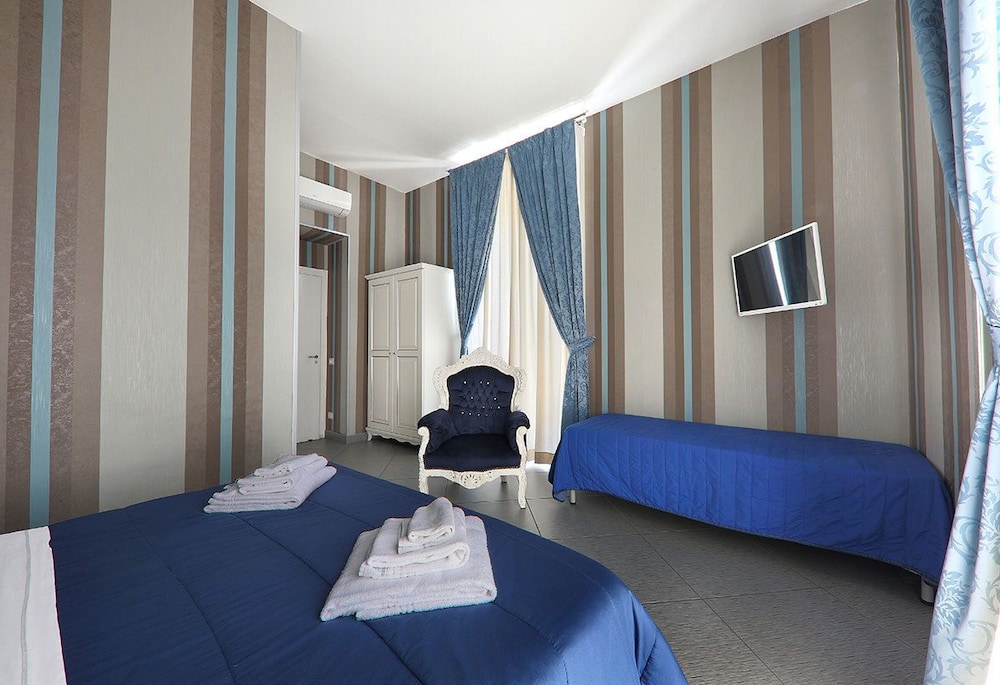 Hotel New Sayonara 47/57