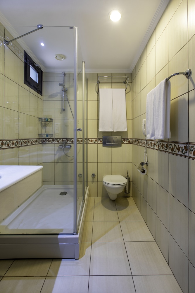 غرفة قياسية بسرير مزدوج أو سريرين منفصلين بإطلالة جزئية على البحر، Marmaris Bay Resort - Adults Only (16+) 5/5