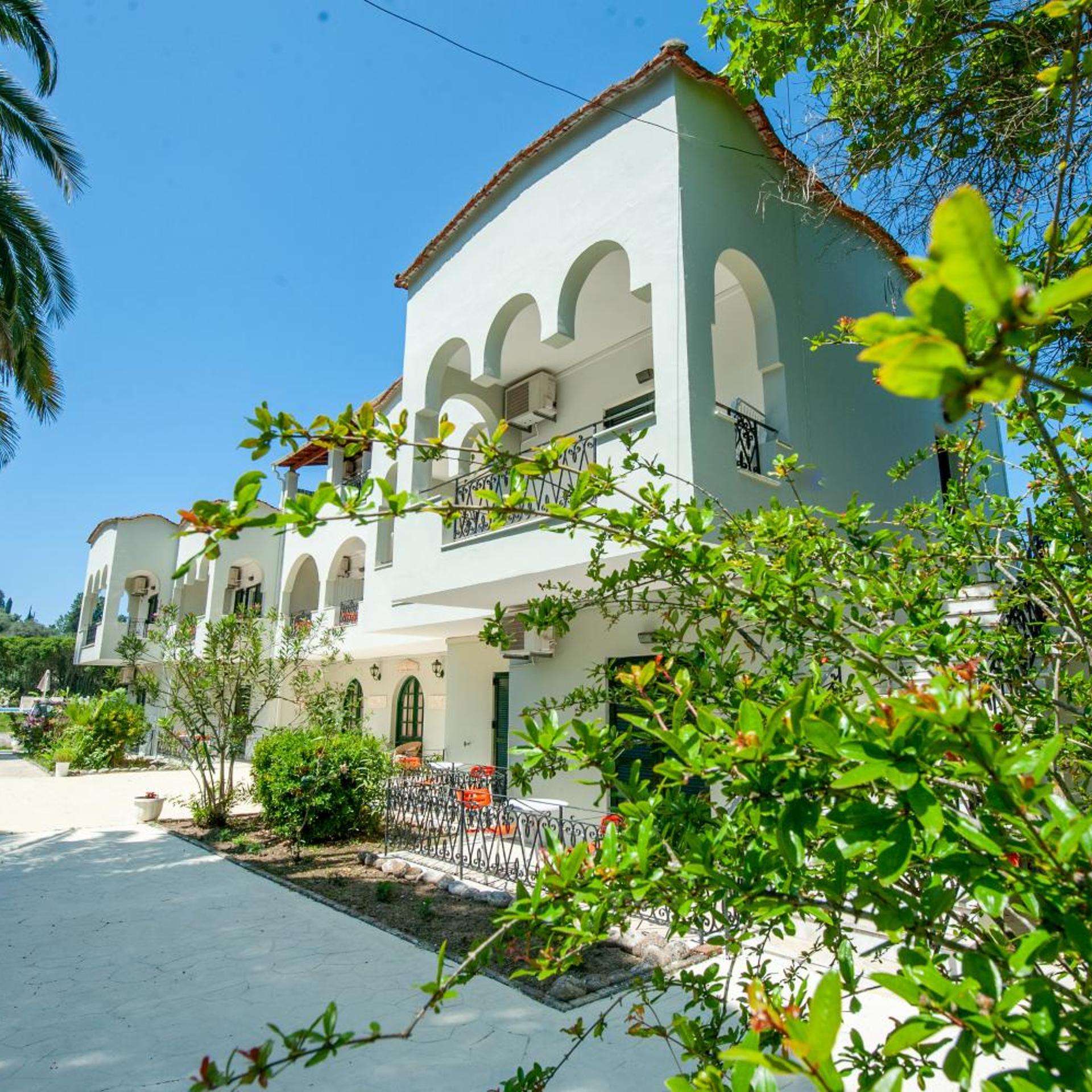 Vassilis Paradise Garden 19/67