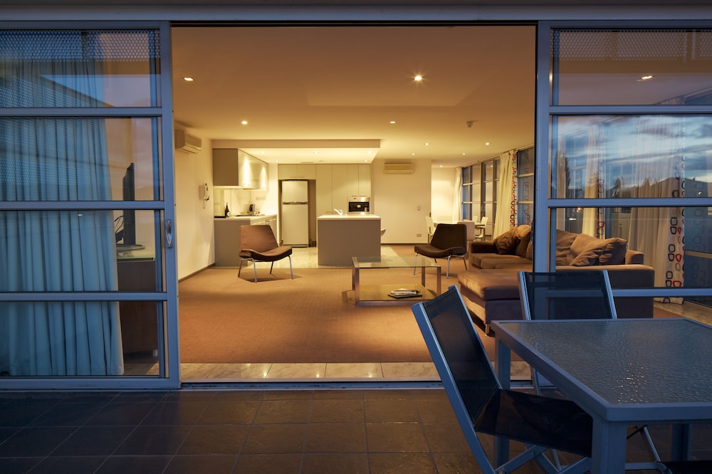 Zero Davey Boutique Apartments 21/33