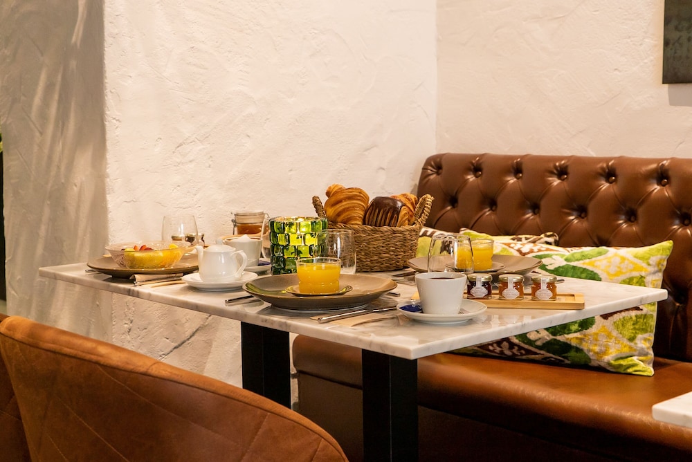Casa Canovas Boutique Hotel 24/50