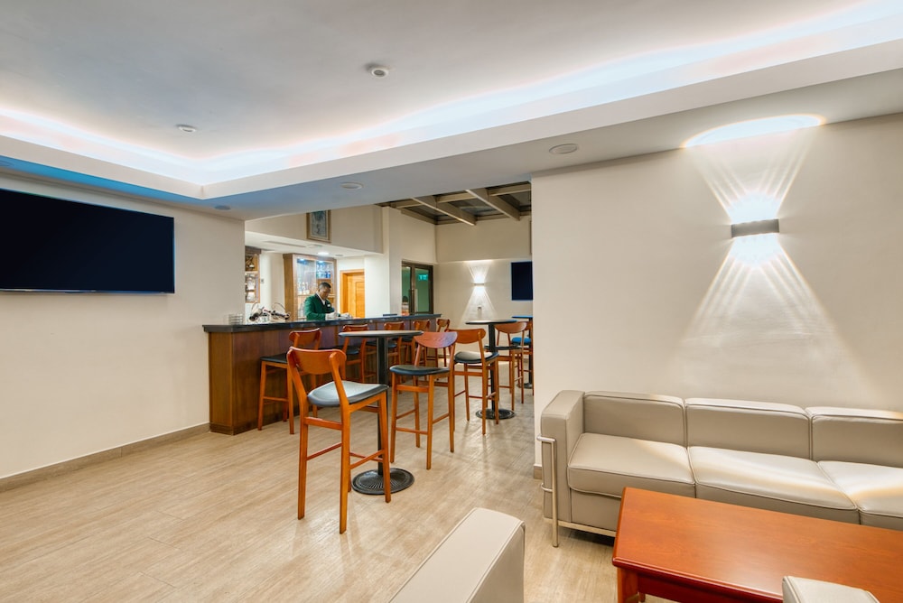 Kibo Moshi Palace Hotel 47/53
