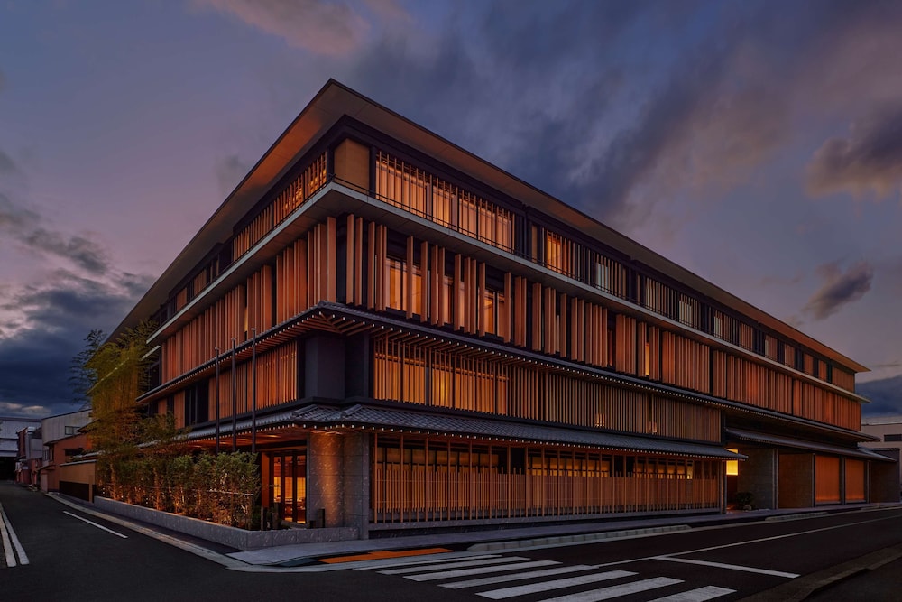Dusit Thani Kyoto in KYOTO