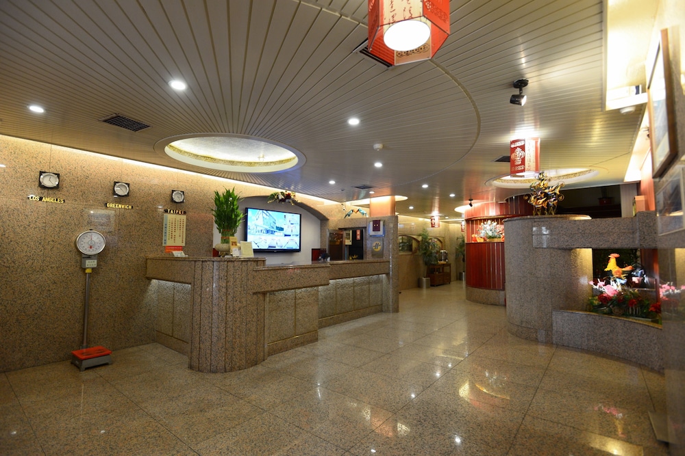 Hua Guo Hotel 7/50