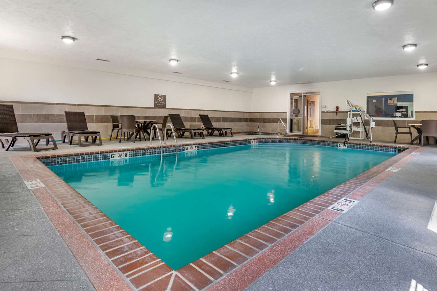Comfort Inn and Suites Junction City Near Fort Riley 8/12