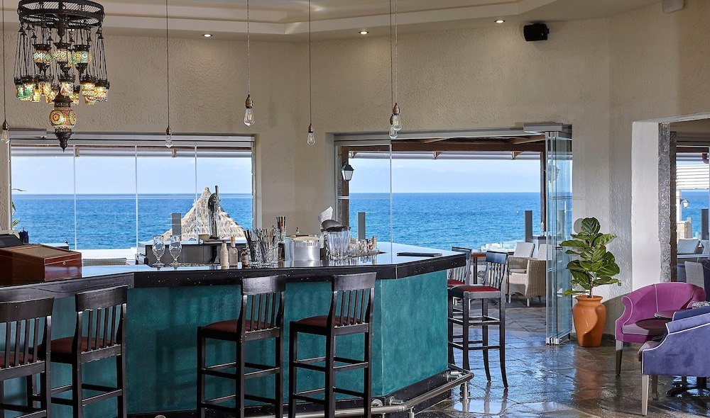 Alexander Beach Hotel & Village Resort 34/49