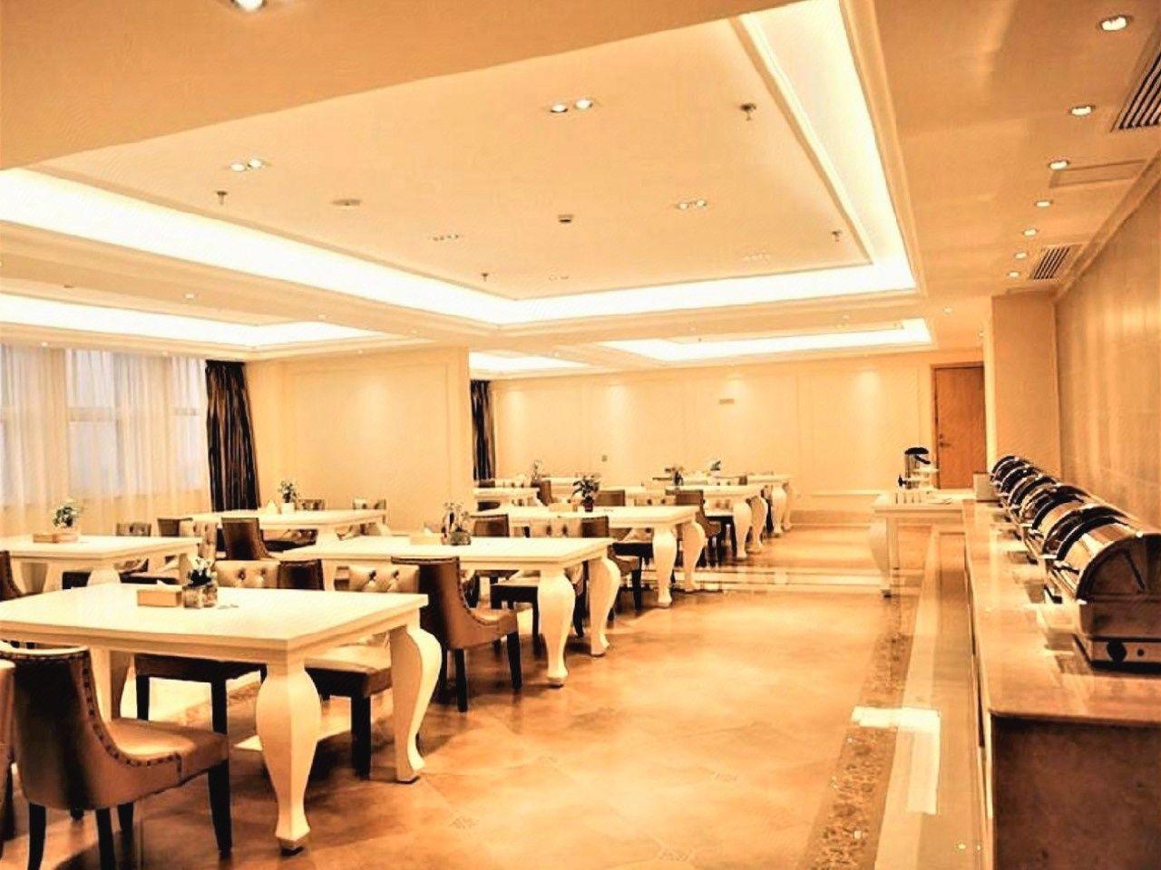 Vienna International Hotel (Zhongxiang Zhongbai Square) 29/31
