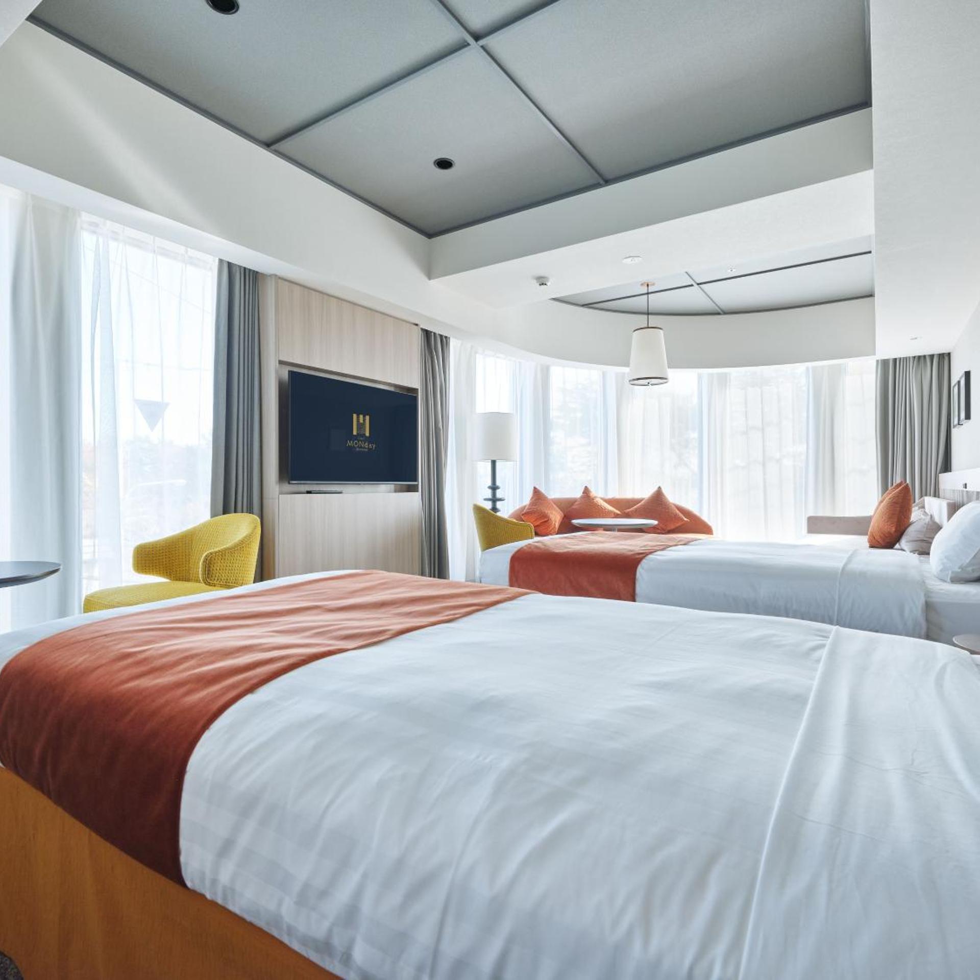 Suite, Corner