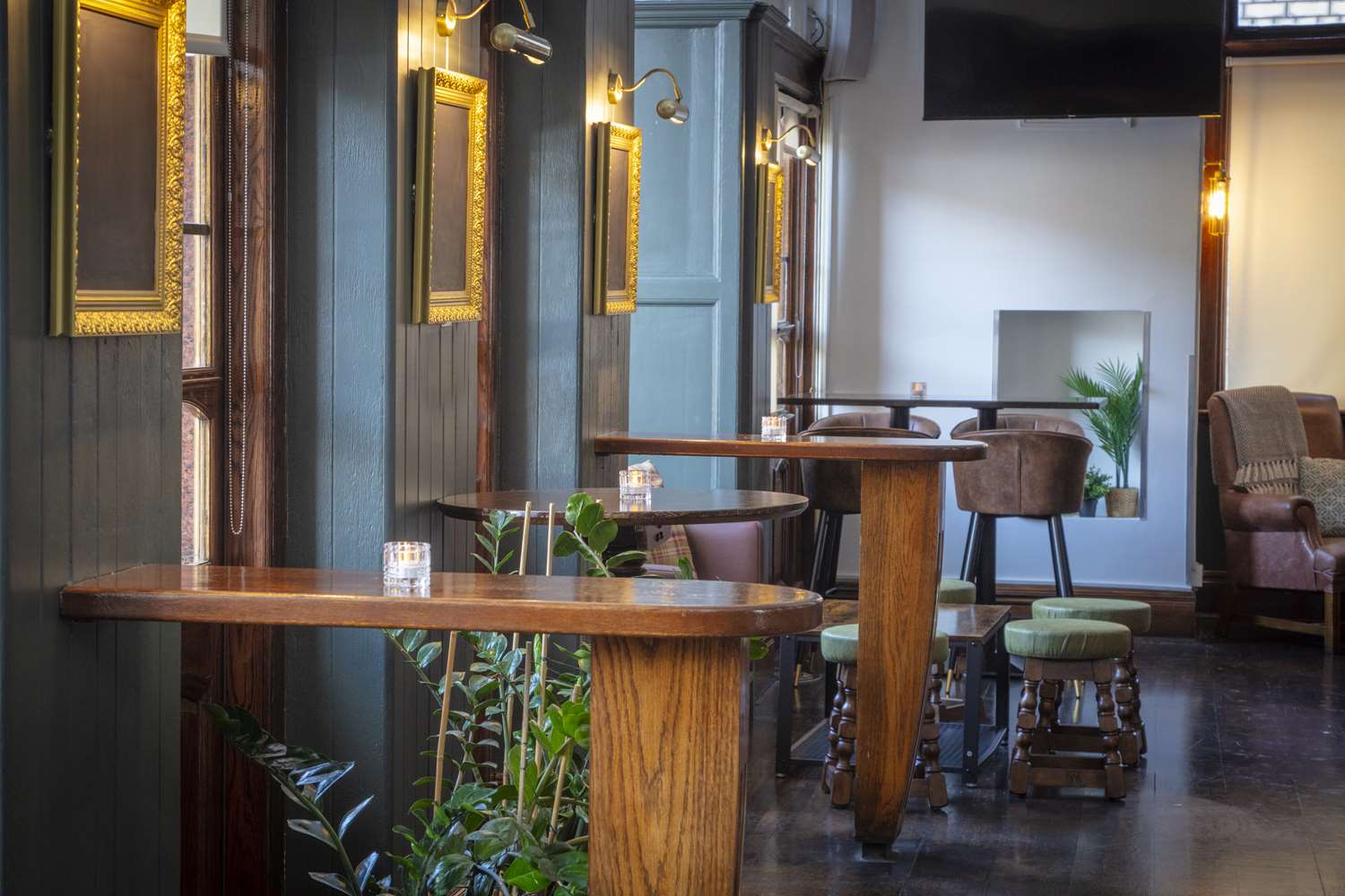 The Crown London, WorldHotels Distinctive 6/47