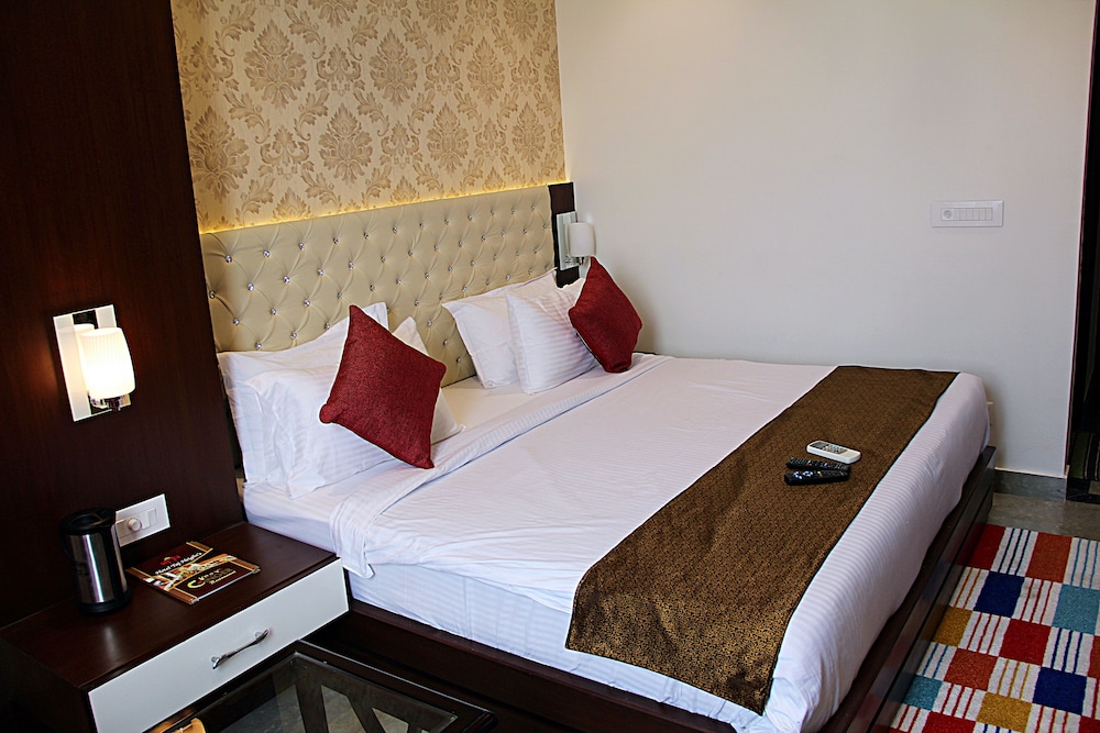 Fabhotel Taj Nagari 19/50