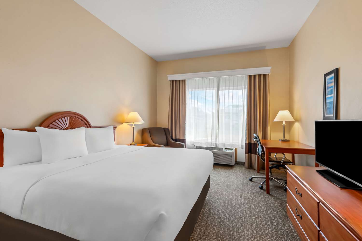 Comfort Inn and Suites Hermiston, OR 18/47