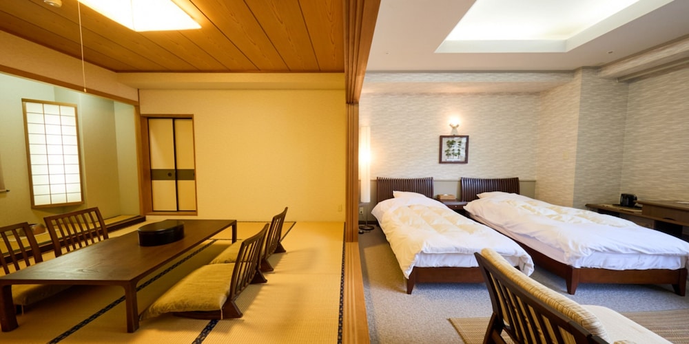 SHUZENJI ONSEN HOTEL TAKITEI 16/50