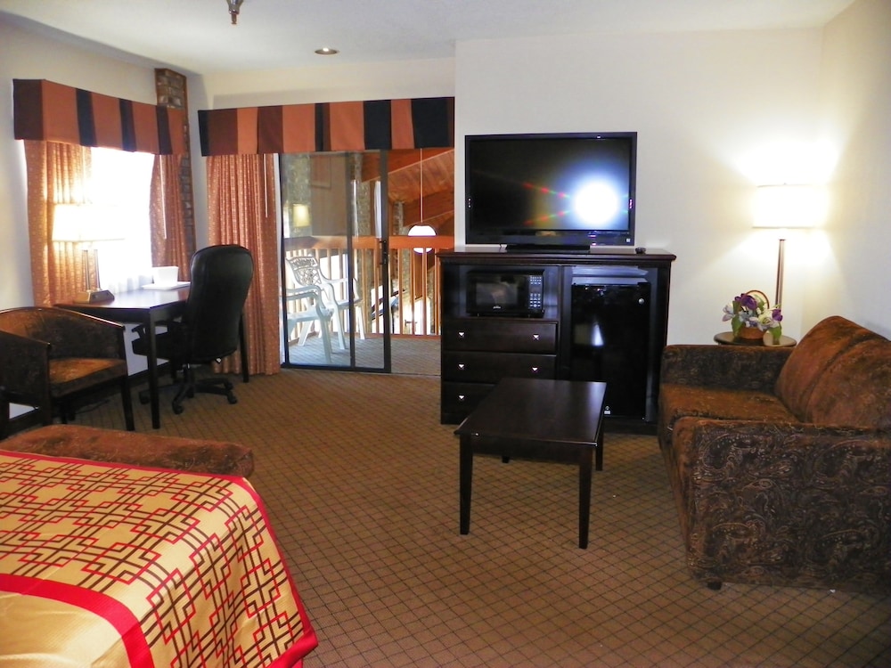 Royalton Inn & Suites 28/29
