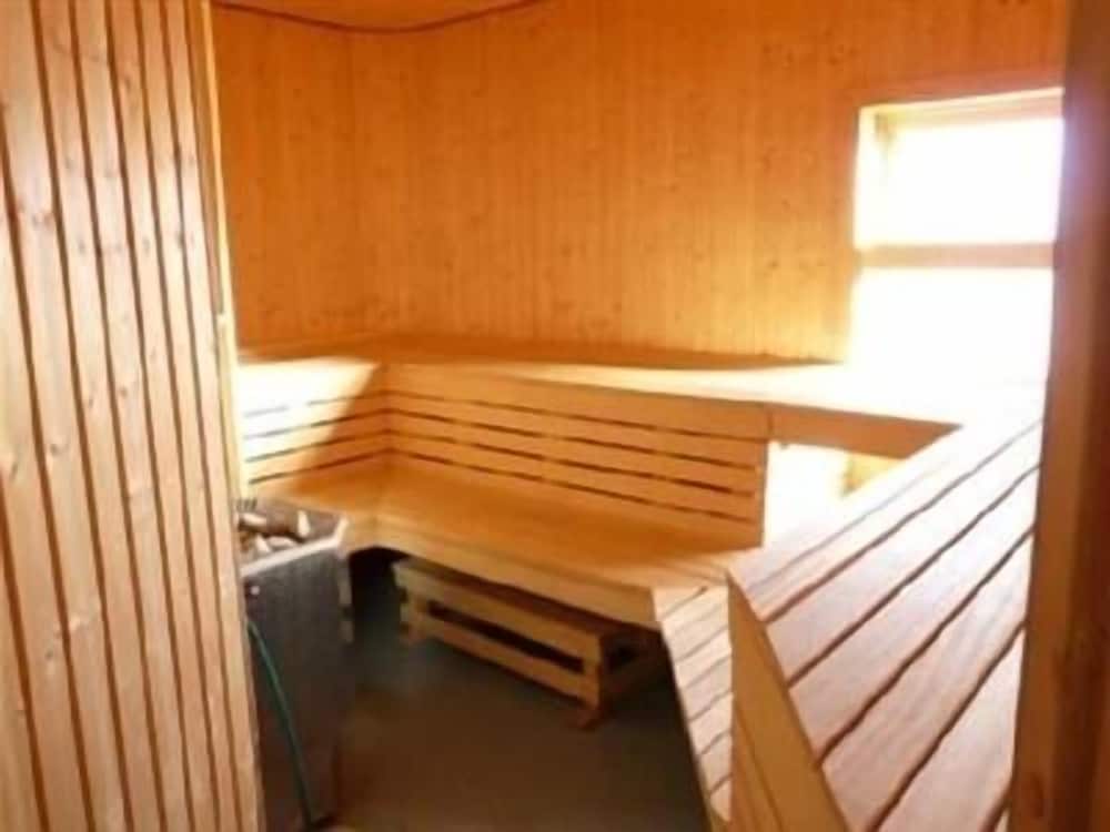 Lappeasuando Lodge 8/33