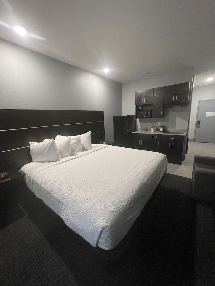 Days Inn by Wyndham Zachary LA 8/37