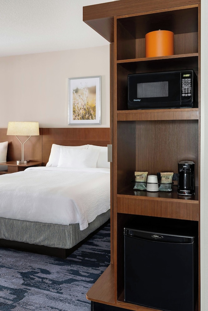 Fairfield Inn Suites By Marriott St Paul Northeast 9/30