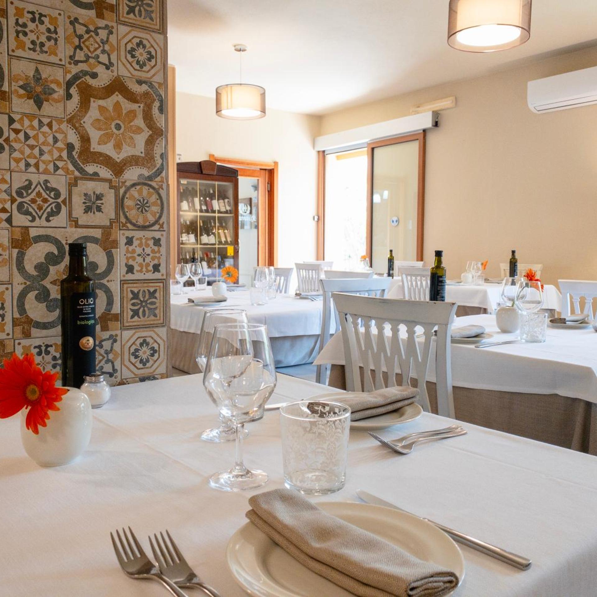 Hotel Donatella 36/50