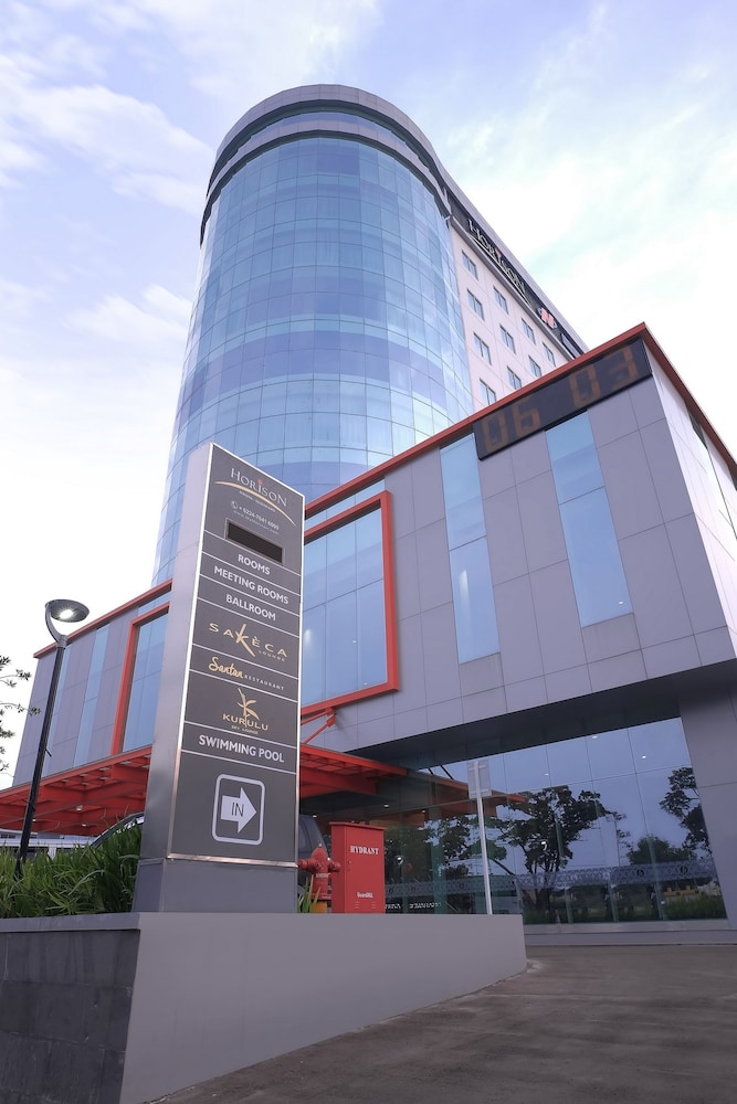 Horison Nindya Semarang photo5