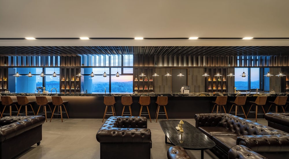 Enford Hotel 38/52