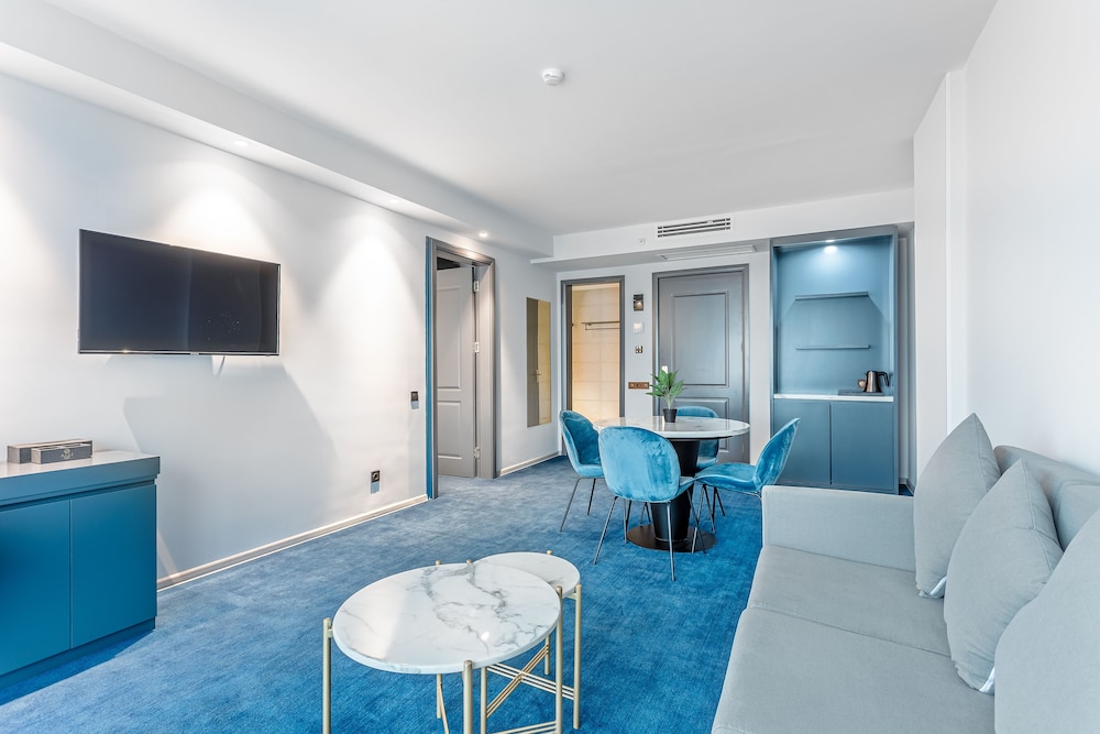 Ramada by Wyndham Tbilisi Old City 18/50