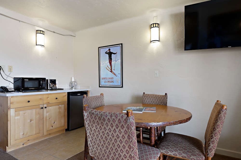 Sioux Lodge Suites by Grand Targhee Resort 37/50
