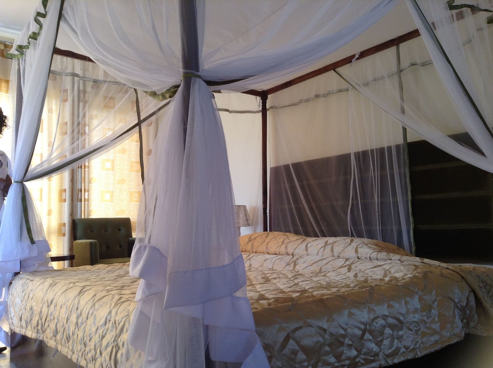 AA Lodge Amboseli 15/50
