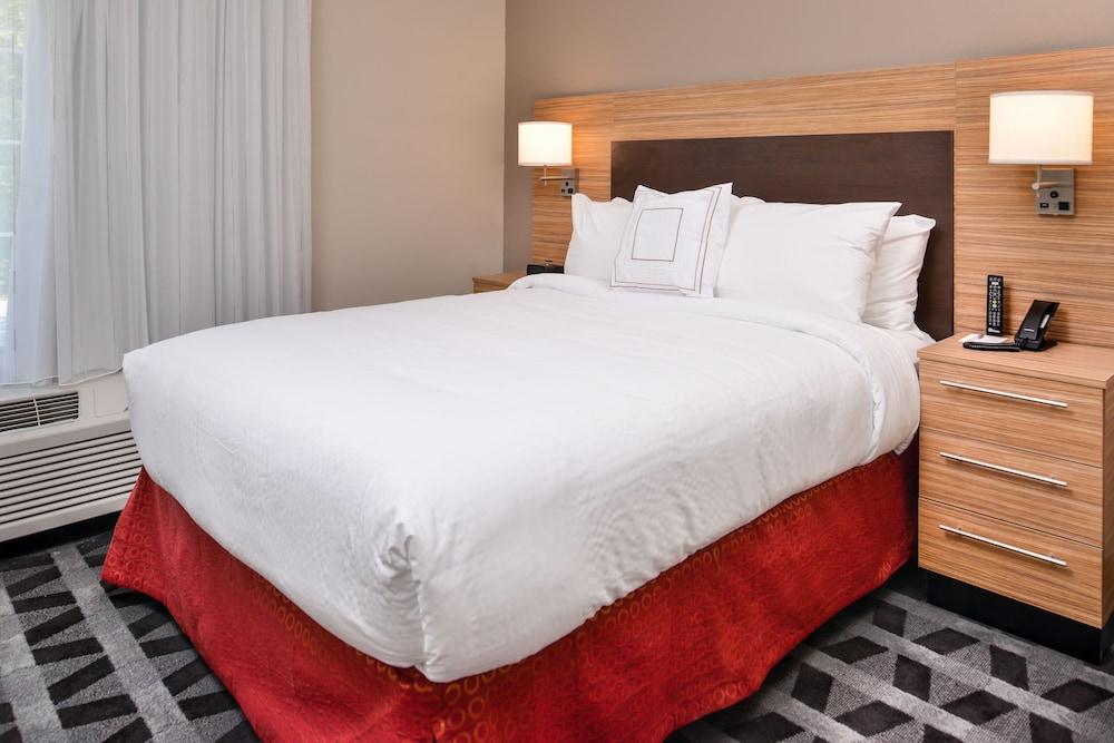 Towneplace Suites By Marriott Charleston-West Ashley 10/31