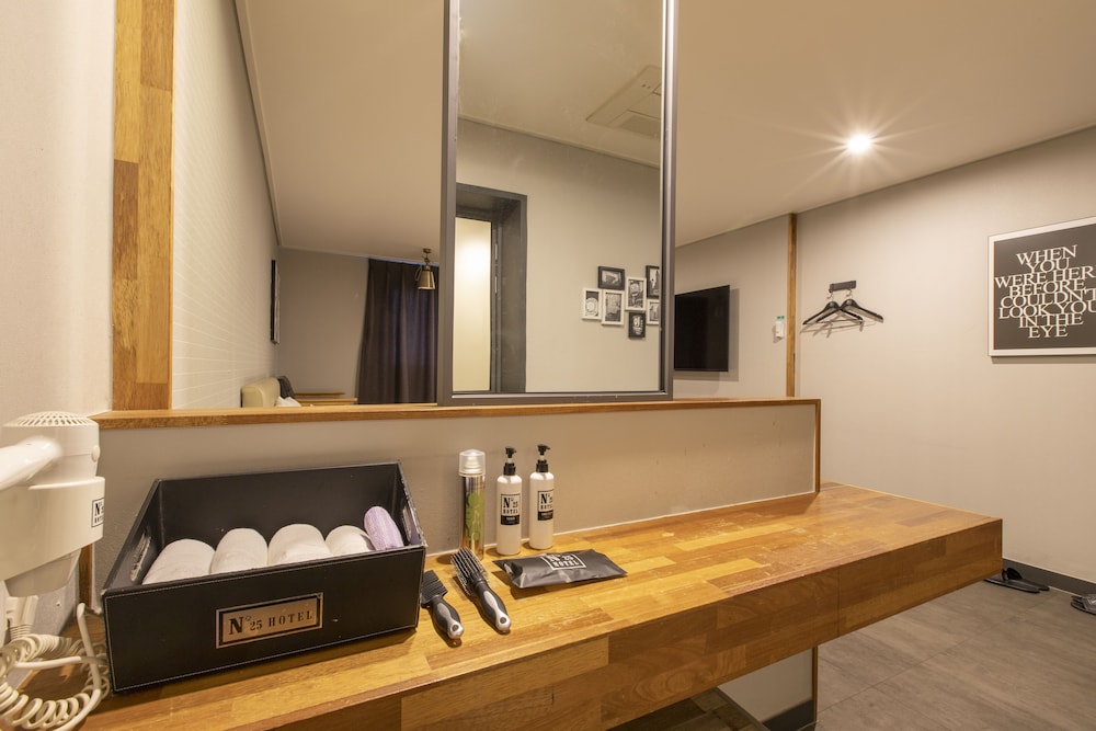 Calm Rest Hotel Busan Sasang 46/50