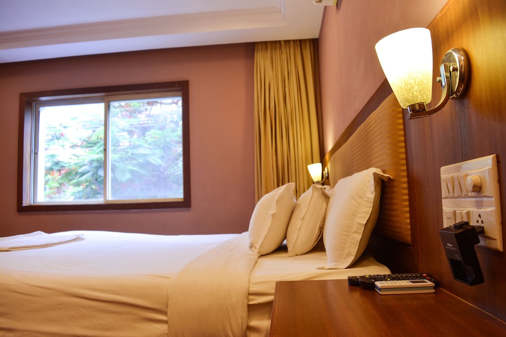 Serene Boutique Hotel 37/53